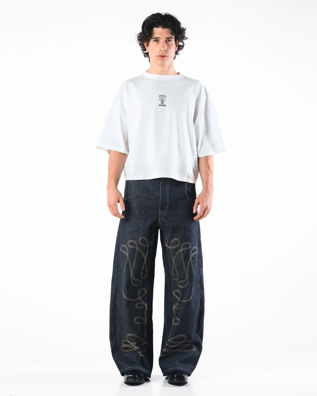 THE FOLK FIT TEE